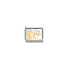 Load image into Gallery viewer, COMPOSABLE CLASSIC LINK 030272/85 BABY FEET WITH PINK HEART IN 18K GOLD AND ENAMEL
