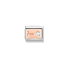 Load image into Gallery viewer, COMPOSABLE CLASSIC LINK 430508/06 JUNE WHITE PEARL IN 9K ROSE GOLD

